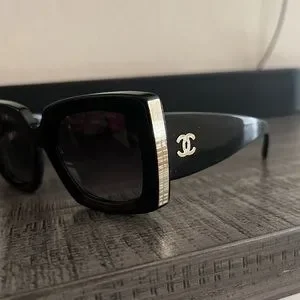Authentic Chanel sunglasses, never used! Bought last summer in Santorini, Greece Sunglasses CHANEL CH5532 C622/S9 54-19 Black in stock main image 3